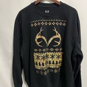 Realtree Camo Graphic Crewneck Sweater